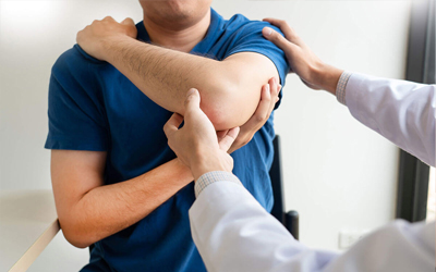 Shoulder Pain Without Injury – A Few Common Causes